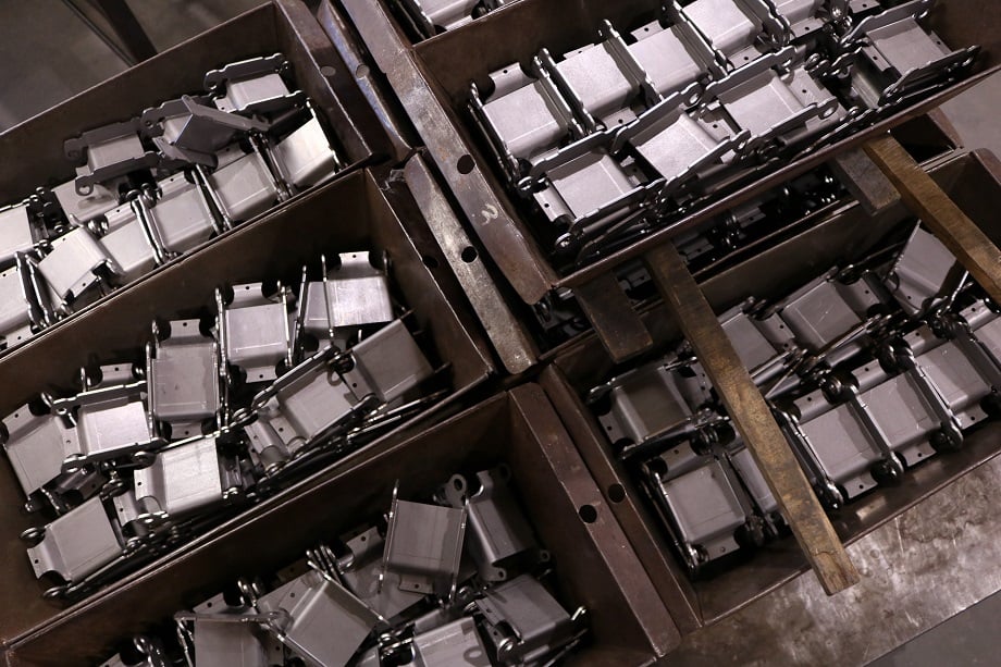 Heavy-Duty Industrial Hinge Design guidelines