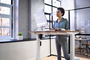 heigh-adjustable-desk