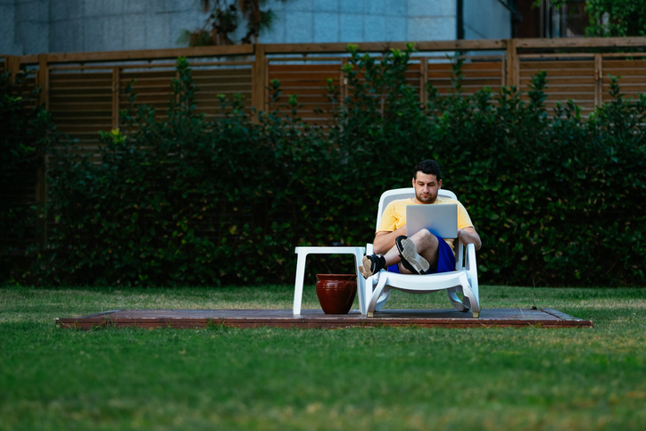Outdoor Ergonomic Workspace Design Ideas Man in Lounge Chair with Computer